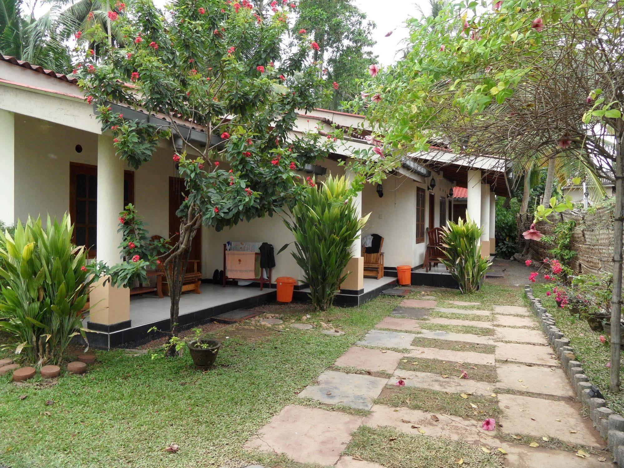 Hotel Amara Guest Mirissa Exterior foto