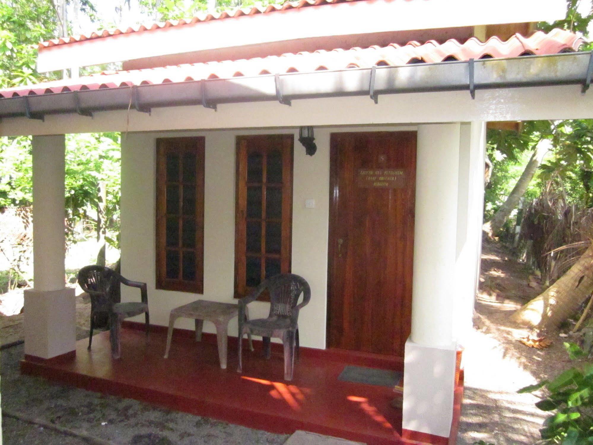 Hotel Amara Guest Mirissa Exterior foto